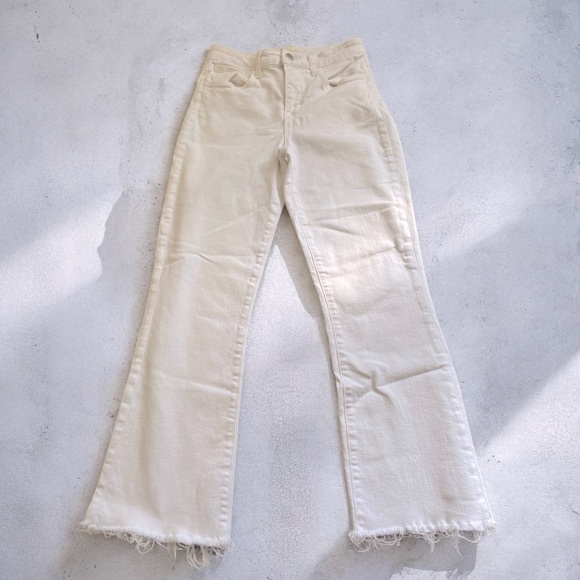 L’Agence Kendra crop flare raw hem jeans white - Picture 2 of 5
